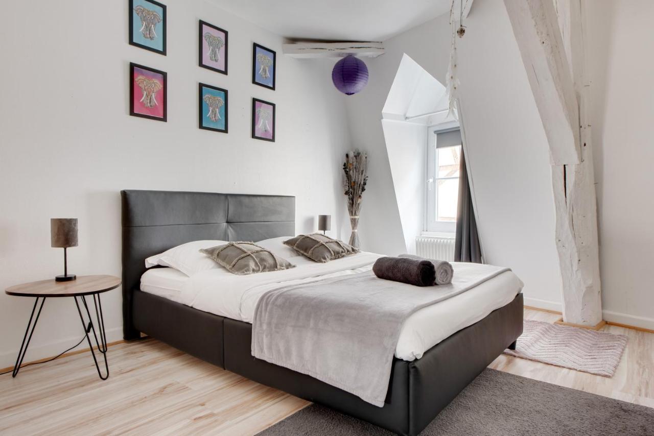Apartment Le Grand Mirebeau - Parking Prive Bourges